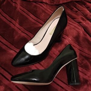 Elegant Black Women's Pumps